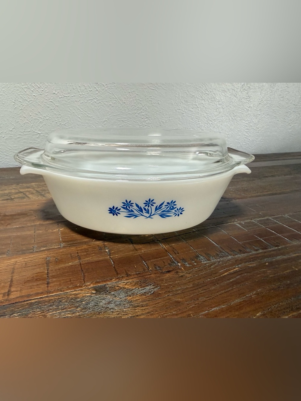 Fire King number 433 1 1/2 qt  floral baking dish